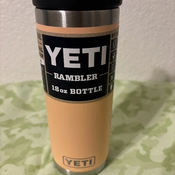 YETI Rambler 18 oz Bottle Stainless Steel with Chug Cap, Lowcountry Peach NWT - Picture 2 of 11